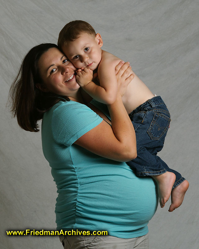 motherhood,pregnant,family,maternity,baby,portrait,mommy,
